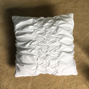 throw pillow